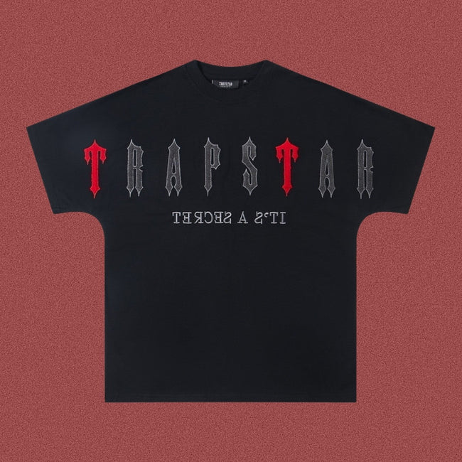 TRAPSTAR Gothic Red Logo Black T-Shirt Hover Image