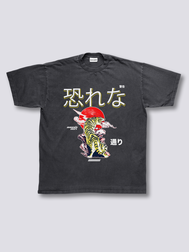 Front Print - Japan Tiger Vintage T-Shirt Hover Image